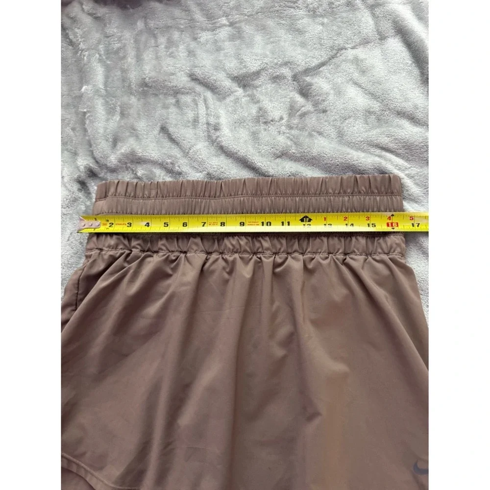 Nike Women's Brown Athletic Skort with Elastic Waistband - Picture 5 of 5